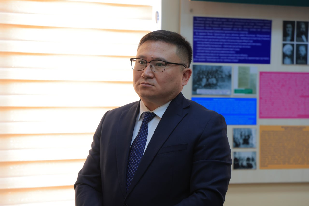 Samarqand iqtisodiyot va servis instituti jamoasi Qatag‘on qurbonlari xotirasi muzeyiga tashrif buyurdi