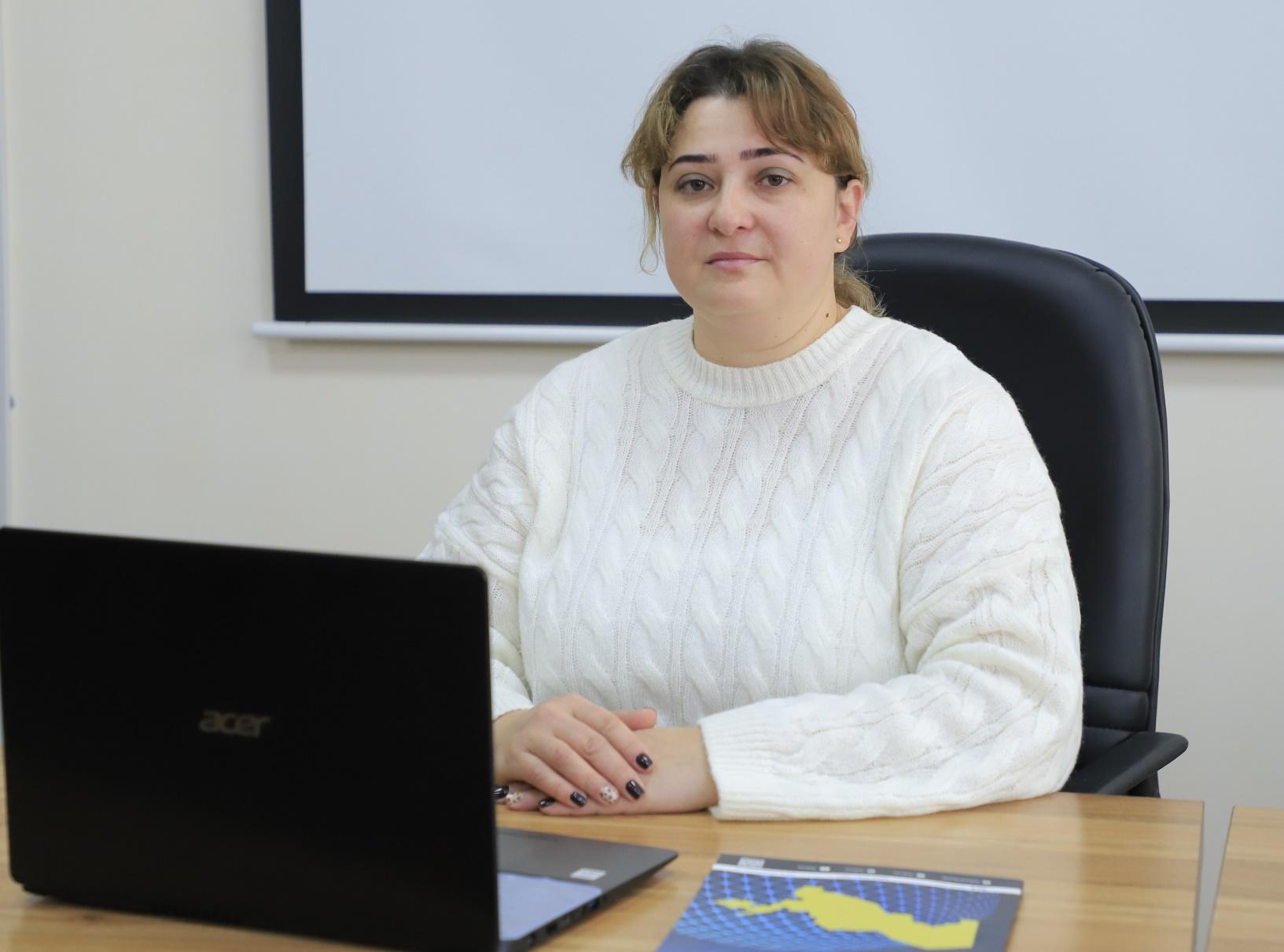 Axmedova Aziza Toxirovna